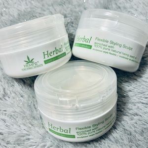 THREE Hempz Pure Herbal Extracts Flexible Styling Sculpt